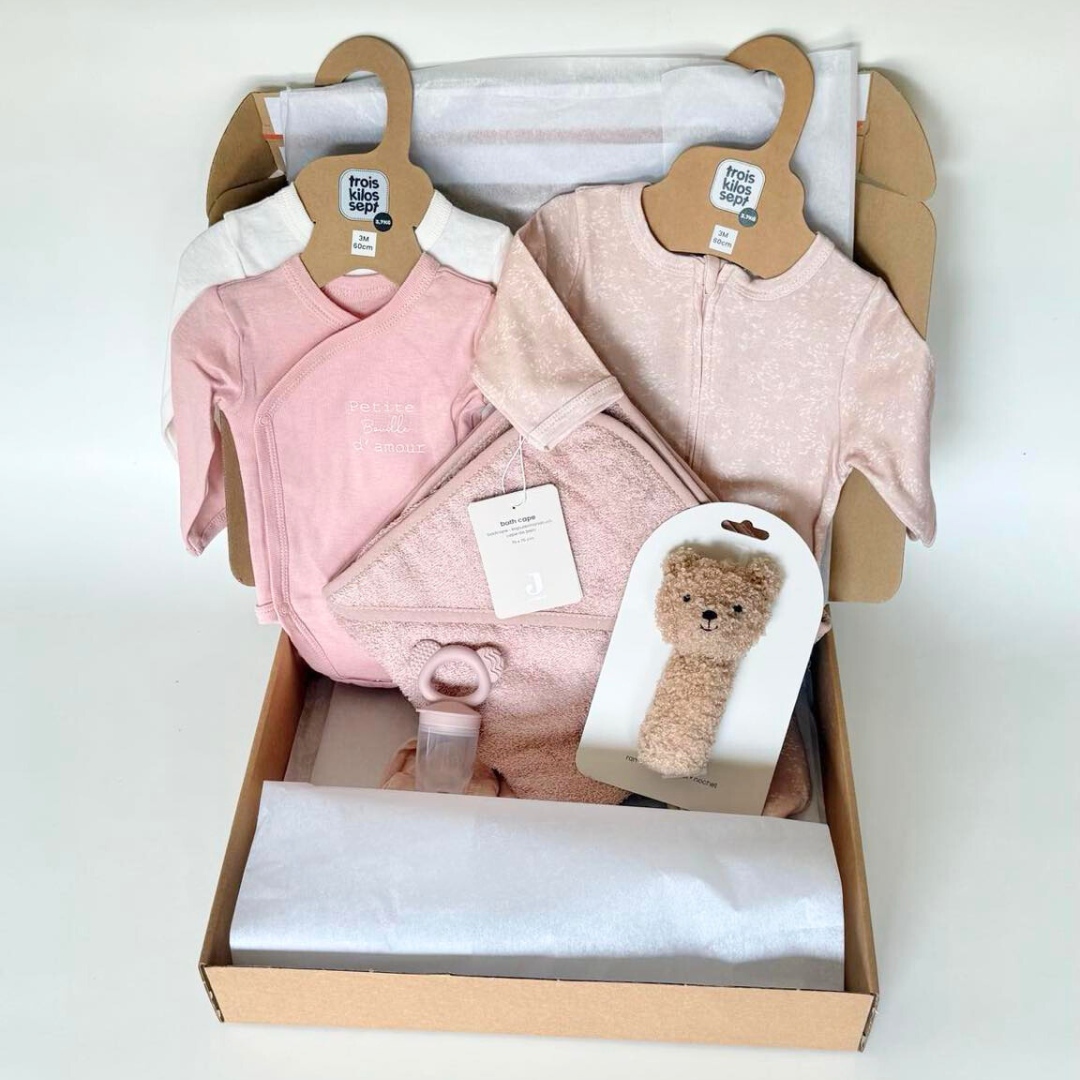 Coffret Cadeau de Naissance Fille – Douceur & Tendresse en Rose Petit coeur salé